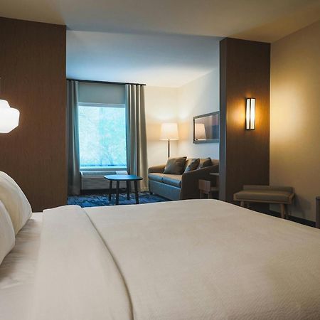 Fairfield Inn & Suites ماركيت المظهر الخارجي الصورة