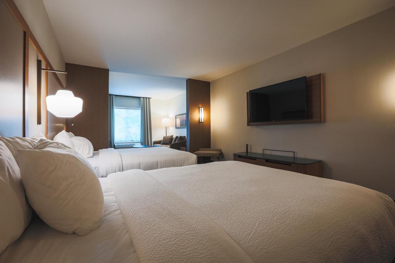 Fairfield Inn & Suites ماركيت المظهر الخارجي الصورة