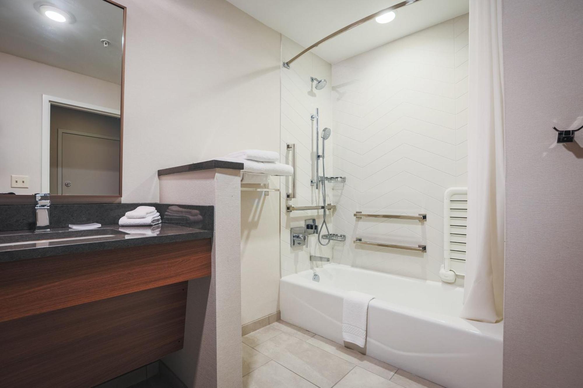 Fairfield Inn & Suites ماركيت المظهر الخارجي الصورة