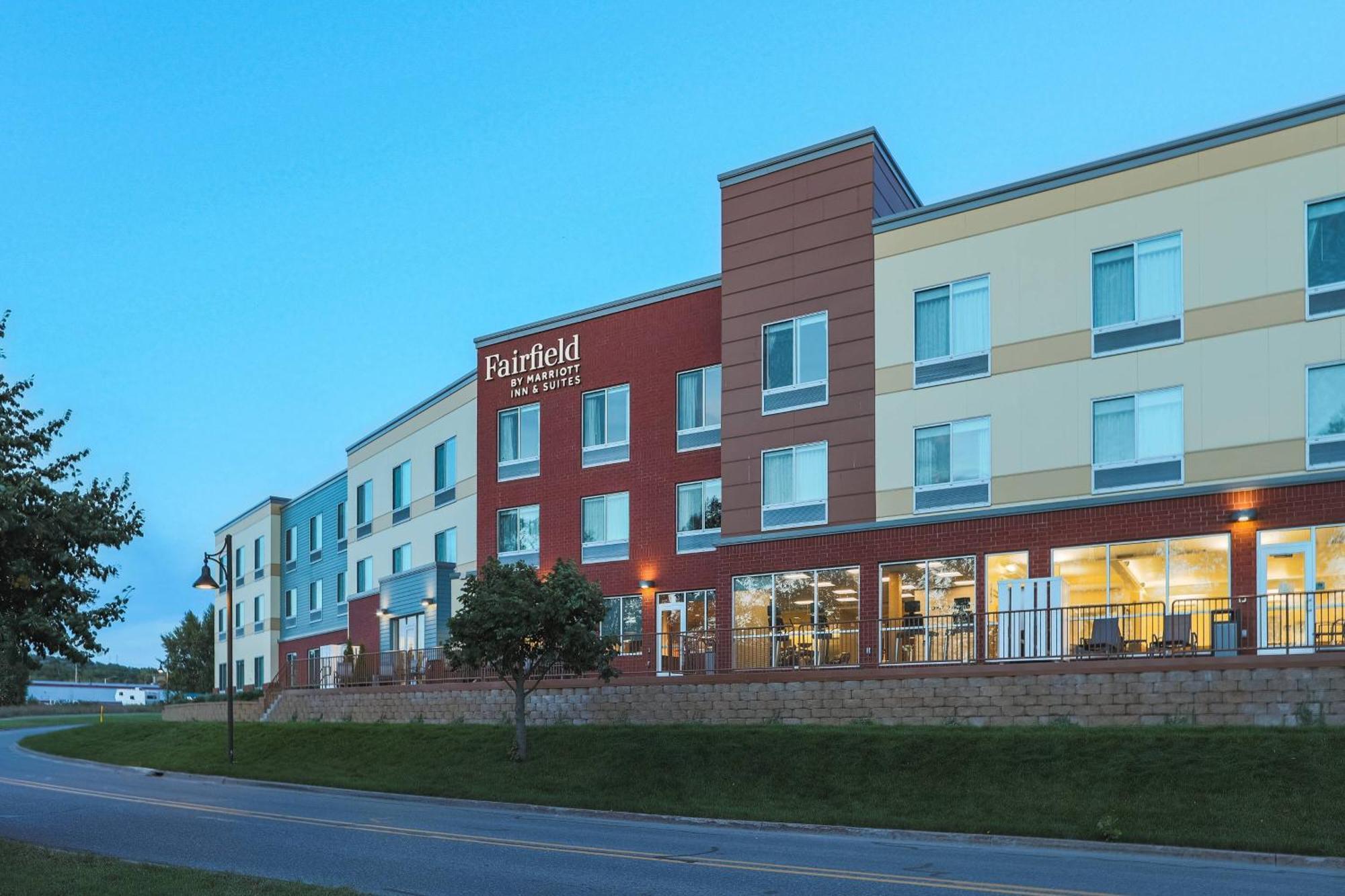 Fairfield Inn & Suites ماركيت المظهر الخارجي الصورة
