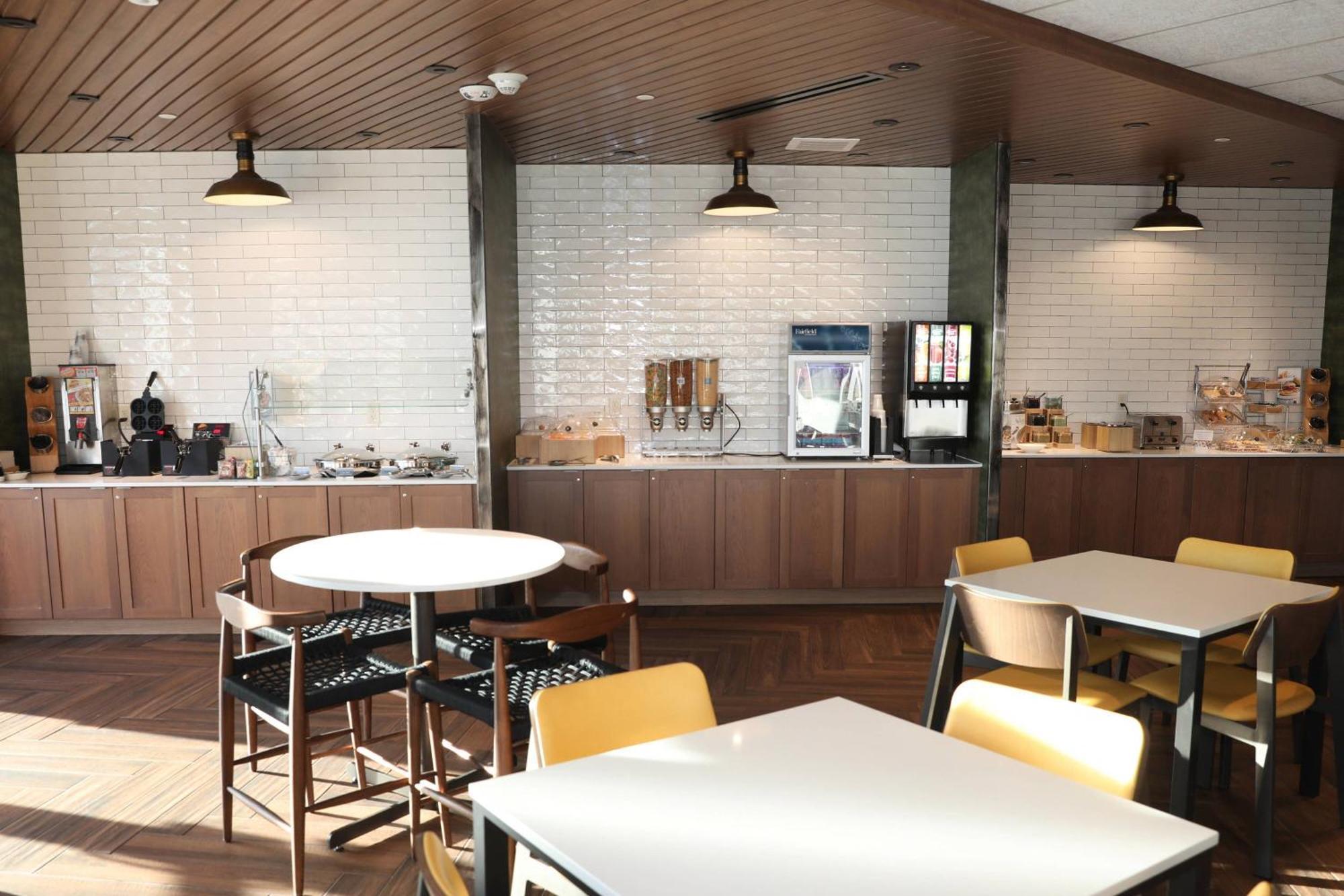 Fairfield Inn & Suites ماركيت المظهر الخارجي الصورة