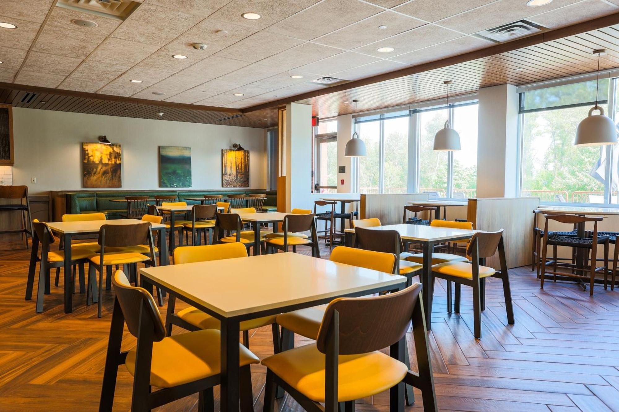 Fairfield Inn & Suites ماركيت المظهر الخارجي الصورة