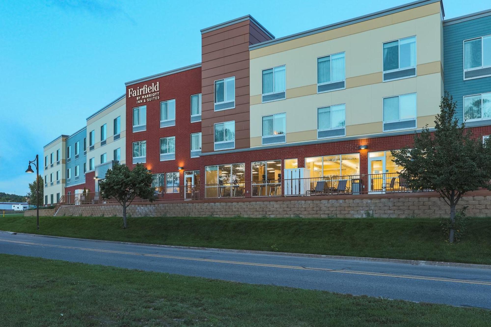 Fairfield Inn & Suites ماركيت المظهر الخارجي الصورة